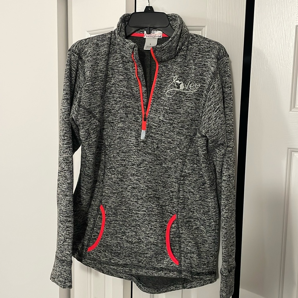 Like new Livnfresh quarter zip